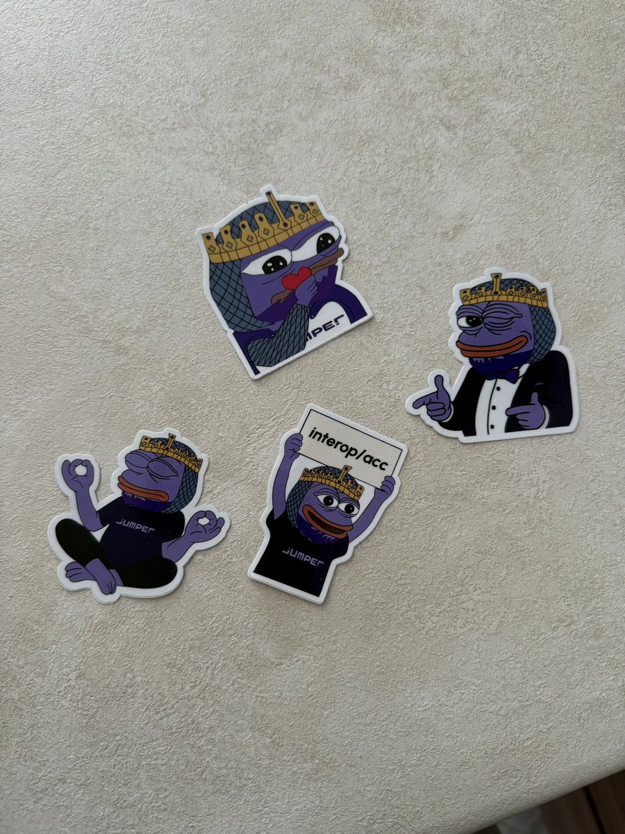 Iiiren_15's tweet photo. Oh my god, what could possibly make this day better?!🥹
Just got a package from @jumperapp and the merch is INSANE 🔥
Take a look at this beauty 👀 https://t.co/NAtzItJYFD
