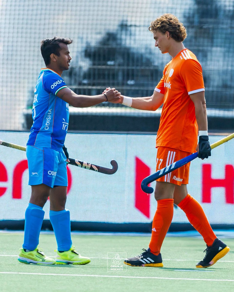 𝗢𝘂𝗿 𝘁𝗵𝗼𝘂𝗴𝗵𝘁𝘀 𝗮𝗿𝗲 𝘄𝗶𝘁𝗵 𝘆𝗼𝘂 🧡