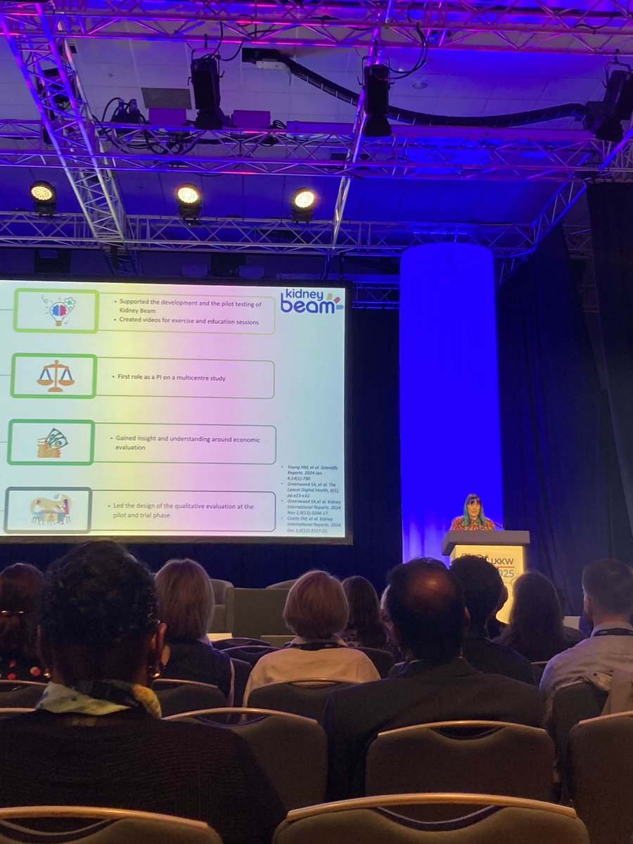 kidneybeam_'s tweet image. Another great day at @UKKidney #UKKW25 yesterday. We wanted to congratulate @hmlyoungphysio for receiving the the 2025 Donna Lamping MDT Researcher Award for her groundbreaking research in physical activity interventions for elderly patients with CKD - very well deserved! 🏆