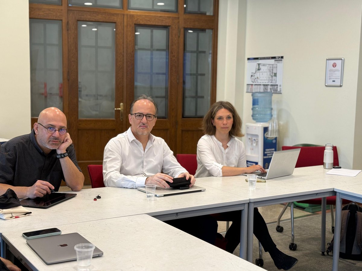 A roundtable discussion on "Urban Sustainability Transitions: Building Bridges Across Cities" convened by 2024/25 Mercator-IPC Fellow Zeynep Kadirbeyoğlu has just started at IPC Karaköy.