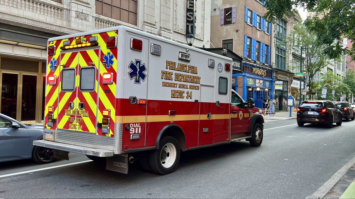 PhillyFireDept's tweet image. Daily totals for Wednesday, June 11:
🚑: 801 EMS incidents
🚒: 143 fire incidents
🔥: 4 working fires
#PFDstrongtogether