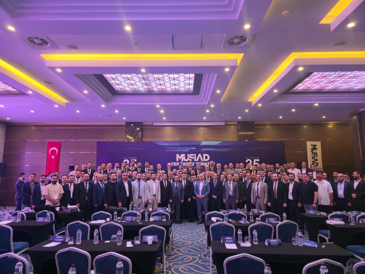 MÜSİAD (@musiad) on Twitter photo MÜSİAD Terörsüz Türkiye Buluşması Başkanlar Toplantımızı, Genel Başkanımız Burhan Özdemir (<a href="/BurhanOzdemirTR/">Burhan Özdemir</a>) ve Şube Başkanlarımızın katılımıyla tamamladık.
Bölgemizin kalkınması için atılacak somut adımları, gelecek dönemin stratejik yol haritasıyla birlikte ele aldık. MÜSİAD Terörsüz Türkiye Buluşması Başkanlar Toplantımızı, Genel Başkanımız Burhan Özdemir (<a href="/BurhanOzdemirTR/">Burhan Özdemir</a>) ve Şube Başkanlarımızın katılımıyla tamamladık.
Bölgemizin kalkınması için atılacak somut adımları, gelecek dönemin stratejik yol haritasıyla birlikte ele aldık.