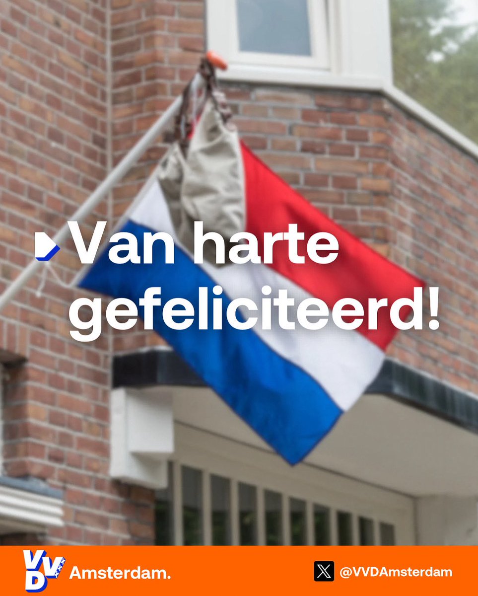 De VVD feliciteert alle jonge Amsterdammers die vandaag te horen hebben gekregen dat zij geslaagd zijn voor het behalen van hun middelbareschooldiploma! Voor hen die moeten herkansen wensen we veel sterkte en succes toe.