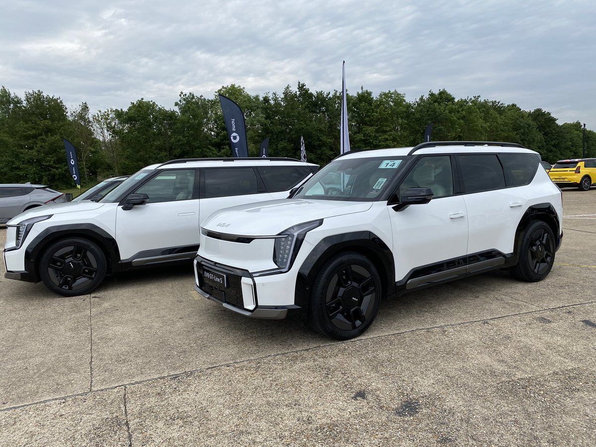 Martin Ward tweet media