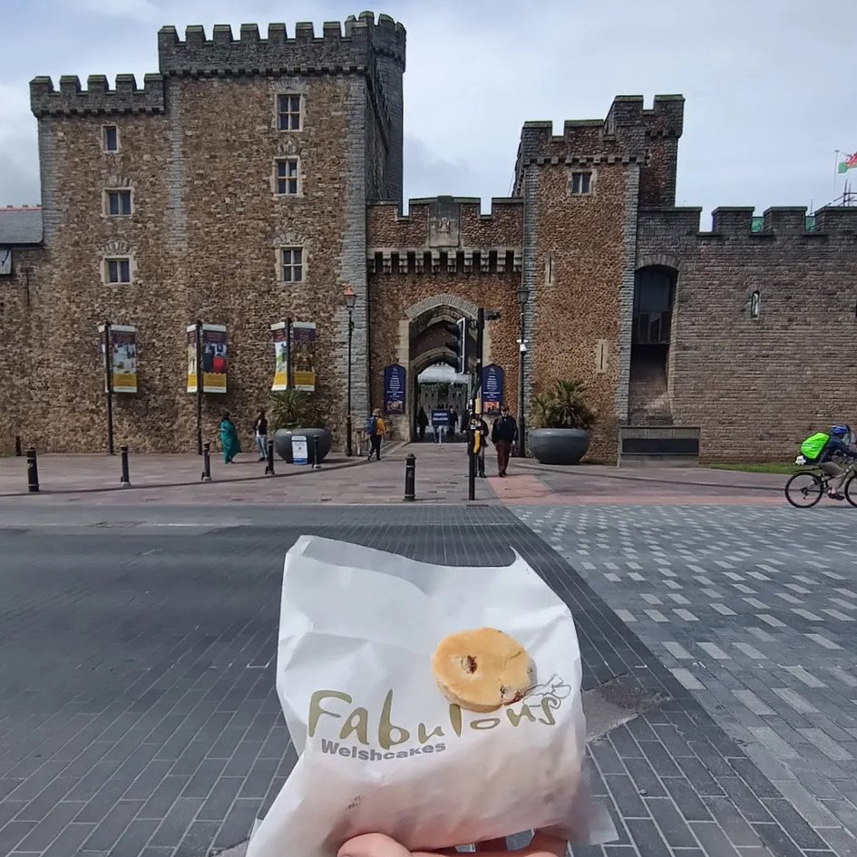 What a view eh!

We’re right opposite Cardiff Castle, on the corner of Castle Quarter Arcades in central Cardiff, so if you’re doing some sight seeing, some shopping or just passing through, why not pop in and pick up the most fabulous treats!
.
.
.
#fabulouswelshcakes #cardiff