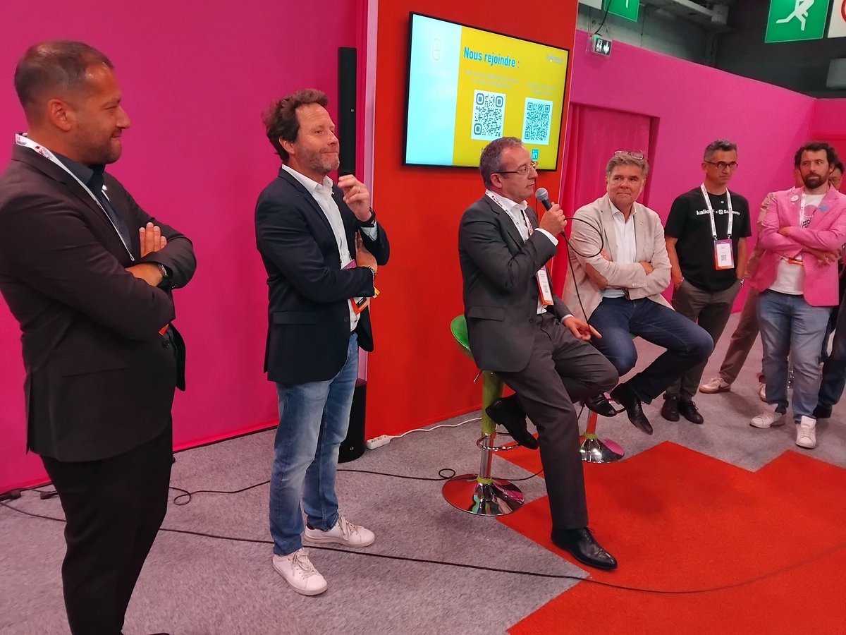 Julien Noronha (@juliennoronha) on Twitter photo Une pause déjéunatoire excellente avec les membres de notre #ClubExcellence présents à #VivaTech2025.
Le temps d'un moment d'échange fructueux sur l'écosystème des startups et de l'innovation dans le domaine du spatial avec <a href="/Paul_F_Fournier/">Paul-François Fournier</a>, <a href="/MatthieuHes/">Matthieu Heslouin</a> et avec la participation Une pause déjéunatoire excellente avec les membres de notre #ClubExcellence présents à #VivaTech2025.
Le temps d'un moment d'échange fructueux sur l'écosystème des startups et de l'innovation dans le domaine du spatial avec <a href="/Paul_F_Fournier/">Paul-François Fournier</a>, <a href="/MatthieuHes/">Matthieu Heslouin</a> et avec la participation