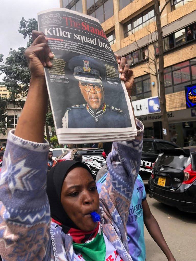 AokoOtieno_'s tweet photo. Thank you Comrades who have come out. 

Needed no merchandise!

Our Rage is outfits enough 

Lagat fvcked around and he'll find out,

Handcuff a Youth in the forest at night and beat him to death? 

Over a header bearing your corrupt deeds? 

#LagatMustGo 
#OccupyStatehouse2025 https://t.co/OrDiZzvWx2