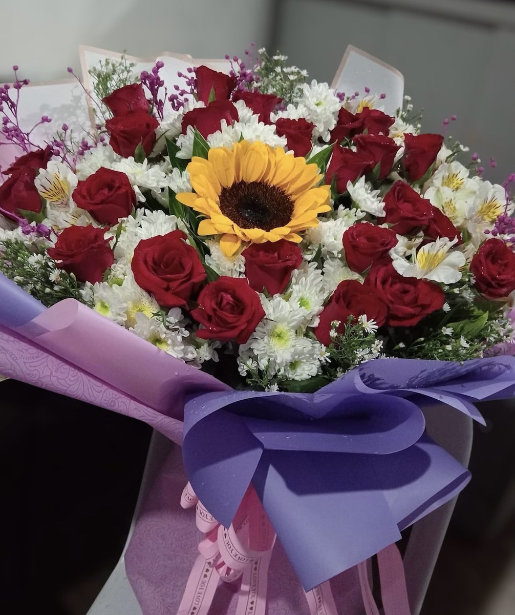 cols ⊙⊝⊜ tweet media