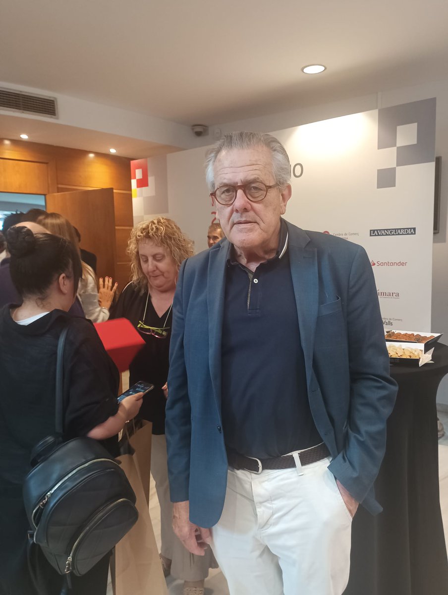 El conseller Batlle assisteix a l'entrega del IX Premi Pyme de l'any Tarragona 2025 en un acte amb les cambres de comerç de Tarragona, Reus, Tortosa Valls, la Cámara de España i el Banc Santander