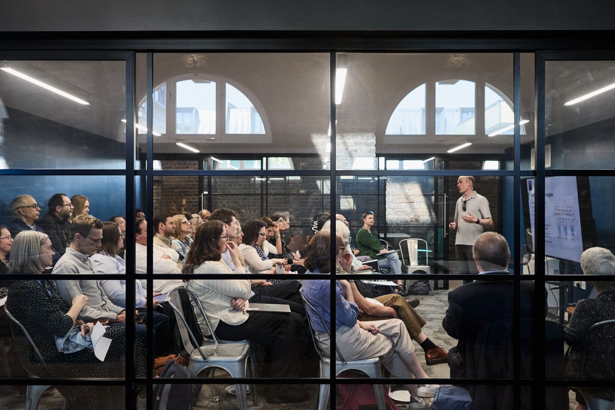 The South London Creative and Digital Innovation Network Building Event is taking place at our new Seething Wells Innovation Hub on 26th June. 🙌 

The event is a chance for businesses to network  and deliver your own lightning pitch. ⚡ 

Book now👇 
kingston.ac.uk/about/events/s…