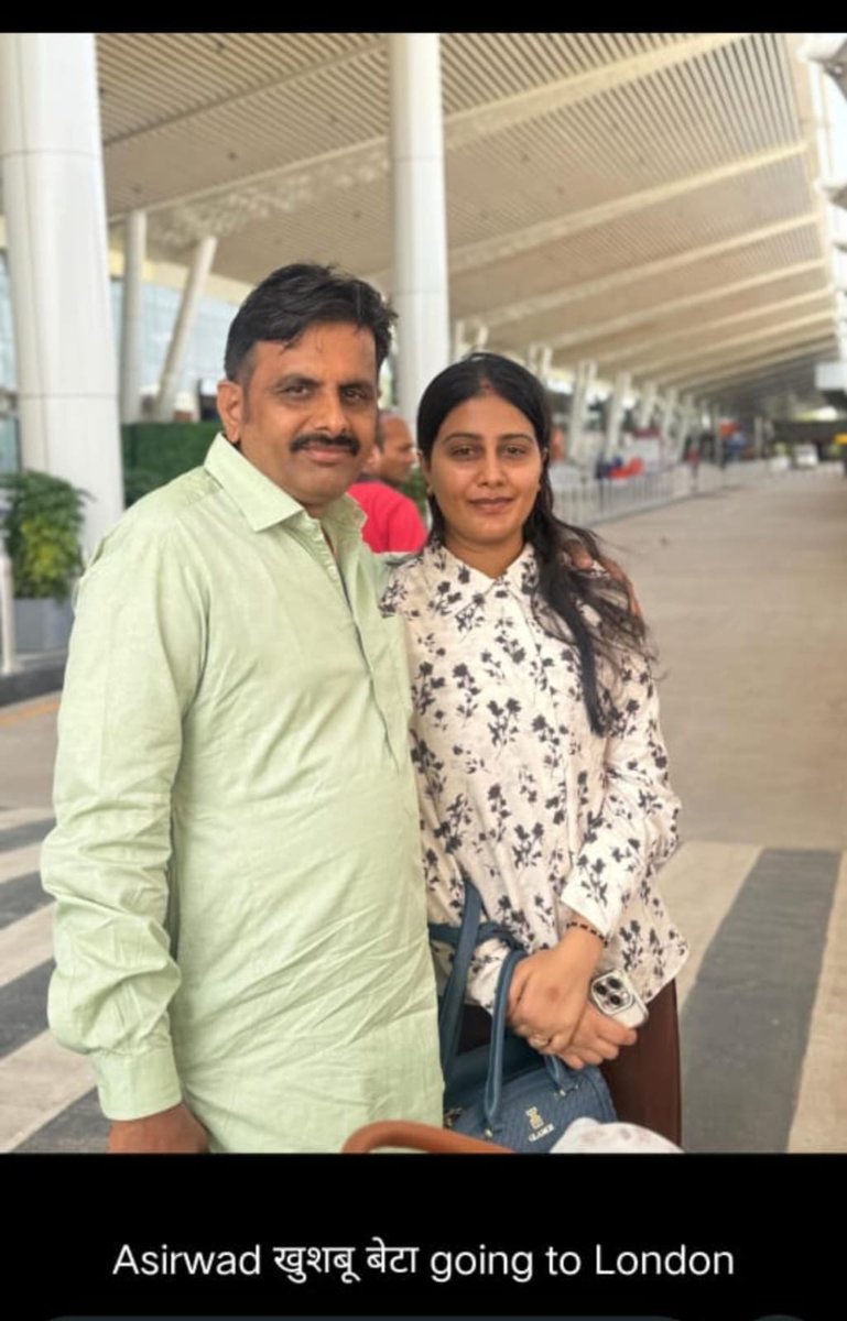 अपने पति के पास लंदन जा रही थी बाड़मेर की खुशबू राजपुरोहित,पिता छोड़ने गए एयरपोर्ट पर,5 महीने पहले हुई थी शादी..! 😢
#planecrash #Ahmedabad #Gujarat