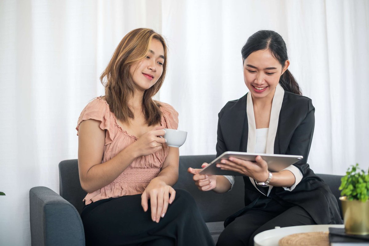 Comp_Central_'s tweet image. Your HR chatbot is more than support—it’s a goldmine of insight 💡

Helps you:

📊 Spot trends
🚨 Catch compliance issues early
🧰 Improve policies
📈 Make smarter HR decisions

#DataDrivenHR #SmartSupport #HRAI #CompCentral