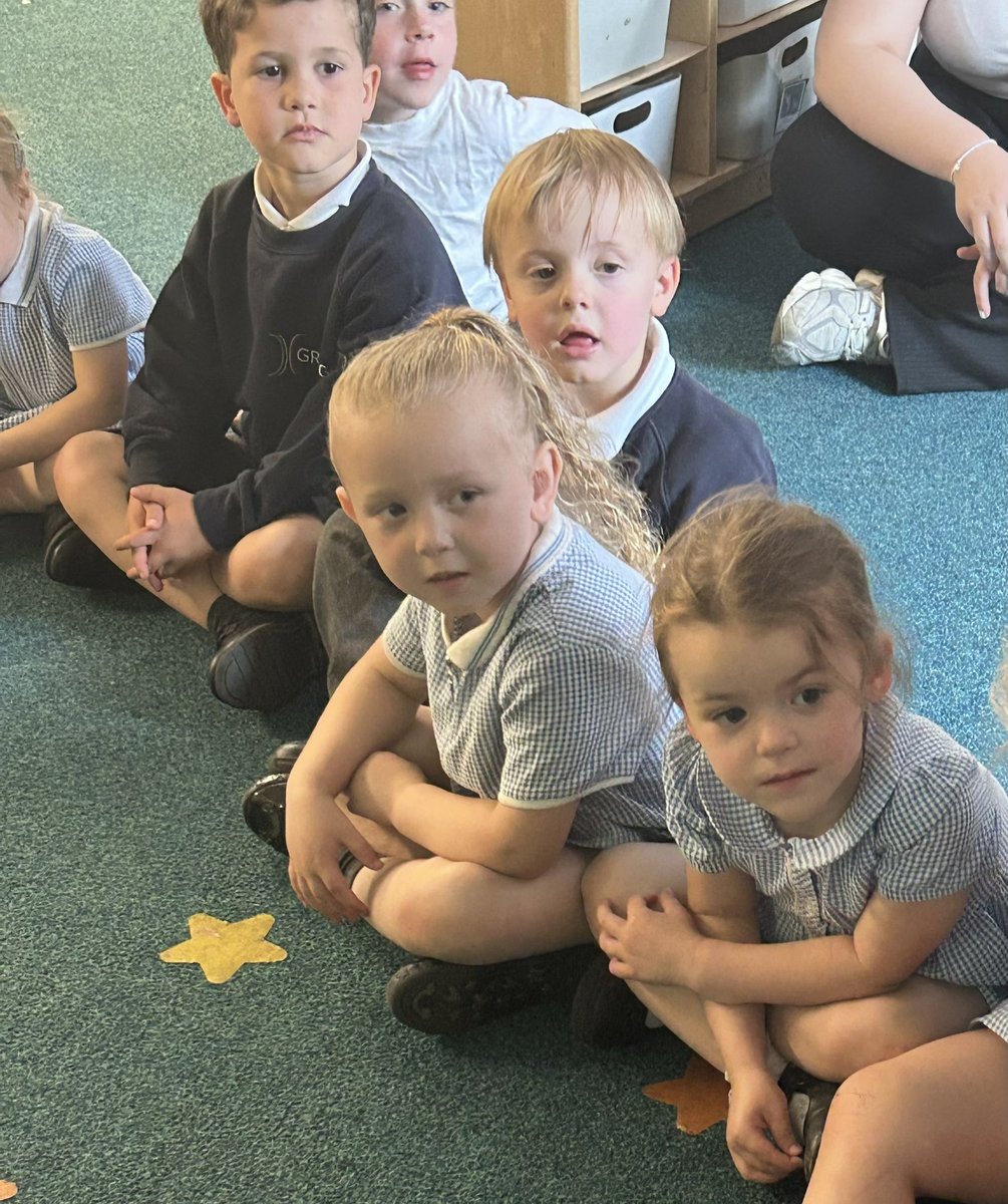 GrangeMrsS's tweet photo. Whole class engagement with phase 1 phonics this afternoon with Borris the Phonics King! #EYFS #Phonics #BorrisThePhonicsKing @GrangeMissWri @GrangeMissA @GrangeMrsMcG https://t.co/2PTVXehgUY