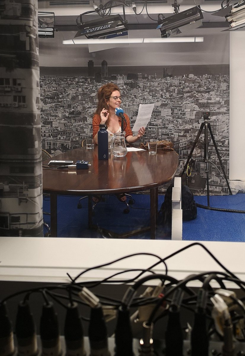 A Núvol estem fent un documental sobre la història del Premi Margarida Xirgu, en què participen vint-i-dues actrius catalanes. 
No podíem haver triat una narradora millor que la <a href="/berta_giraut/">Berta Giraut Junoy</a>. 

#LesXirgus <a href="/nuvol_com/">Núvol</a>