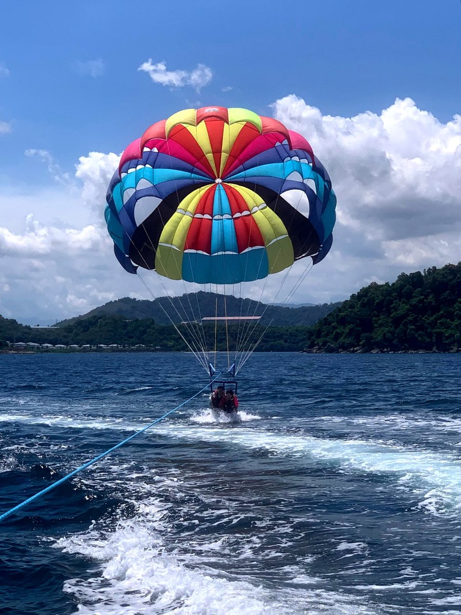 I love traveling around the world