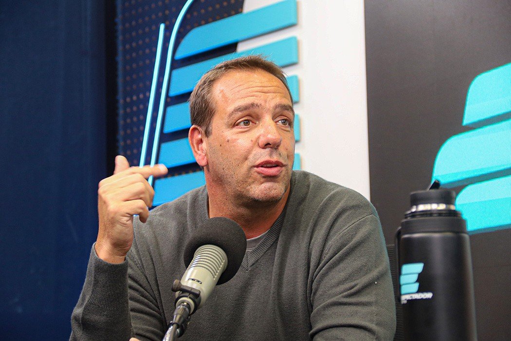 Buysan's tweet image. 🗣 &quot;Salga como salga el clásico por Maxi Gómez: ganamos. Se las dejo para que piensen&quot;.

➡ Ignacio Ruglio en La Mañana del Fútbol @elespectadoruy

📻 810 AM · 92.5 FM
▶️ youtube.com/watch?v=S9lX3q…