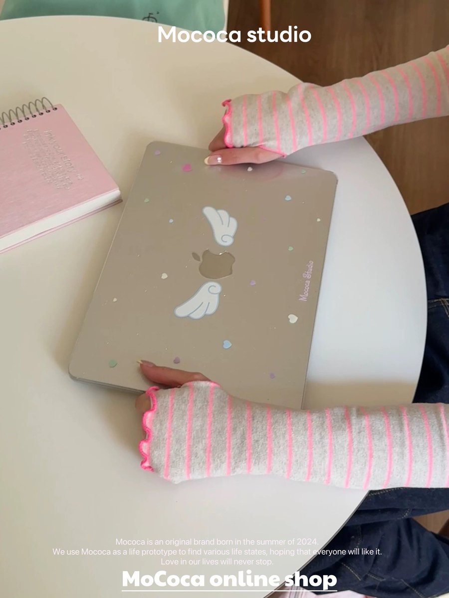 mprangcaseshop's tweet photo. How cute ☘︎ ! พรีเคส MacBook แบรนด์ mococa studio จัดโปรอยู่นะคะ 🐬
ราคา 580฿ Free shipping ( มัดจำ 290 )
🗯️ รุ่น/ลายเพิ่มเติมในเมนชั่นค่ะ
รอของ 10-20 วัน 📦
#เคส #เคสmacbook #macbook #พรีออเดอร์เกาหลี #พรีออเดอร์ #พรีจีน #mococa https://t.co/wAvvt1bl87