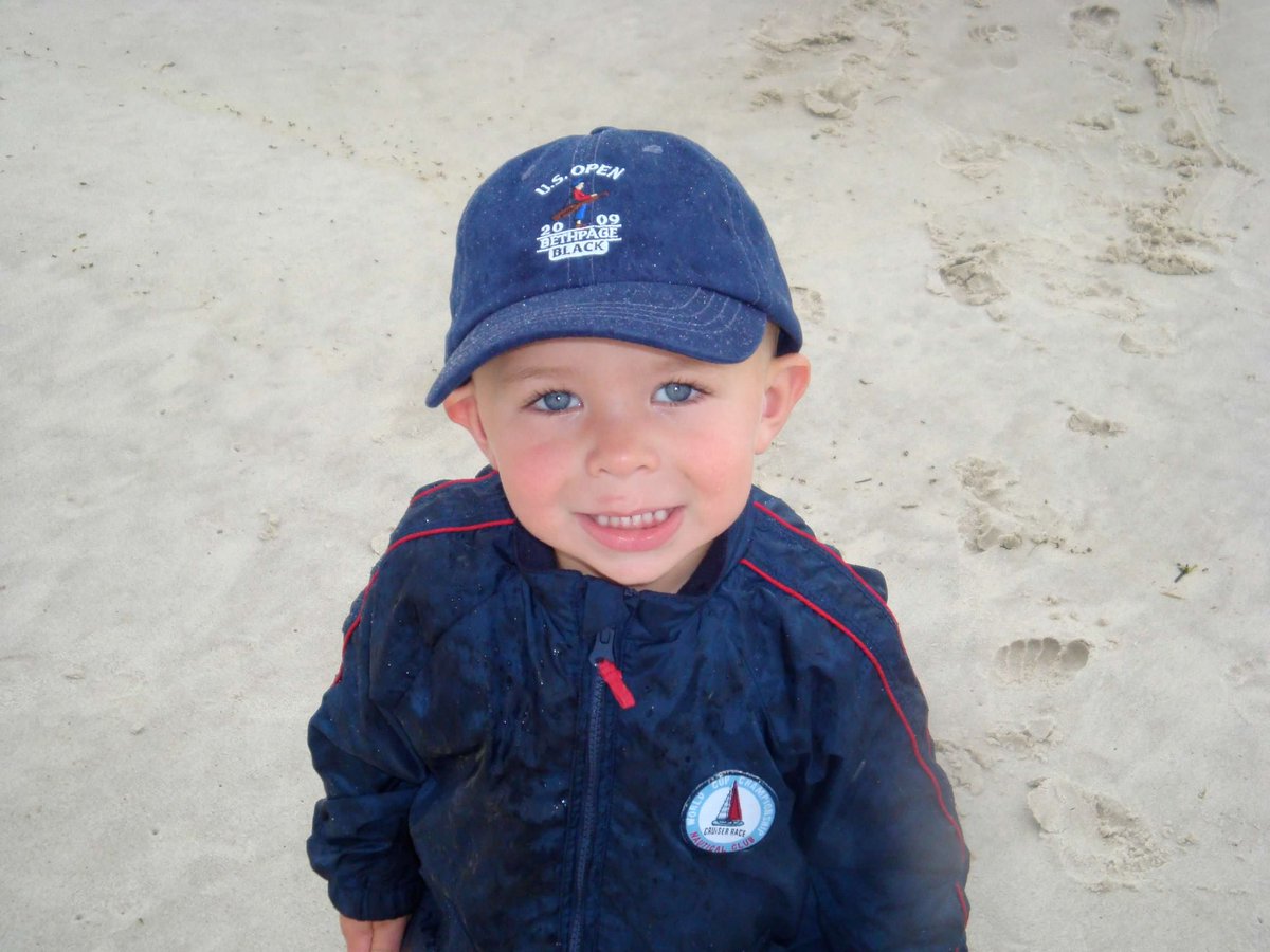 Gootchmom's tweet image. First time at the US Open and second time at the US Open!  #thisisfun