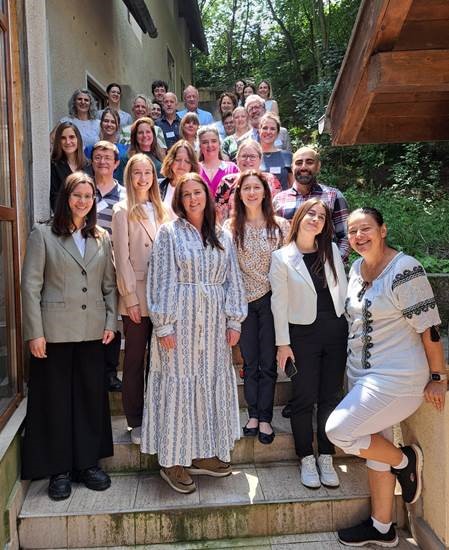 The #MyPathEU partners met in Brașov 🇷🇴 for the 4th General Assembly! 2 days of progress updates, hands-on workshops, co-creation sessions &amp; planning for clinical rollout—hosted by @HospiceSperanta.
Find out more: mypath-cancercare.eu/2025/06/12/myp…

#PalliativeCare #HorizonEurope #MyPath