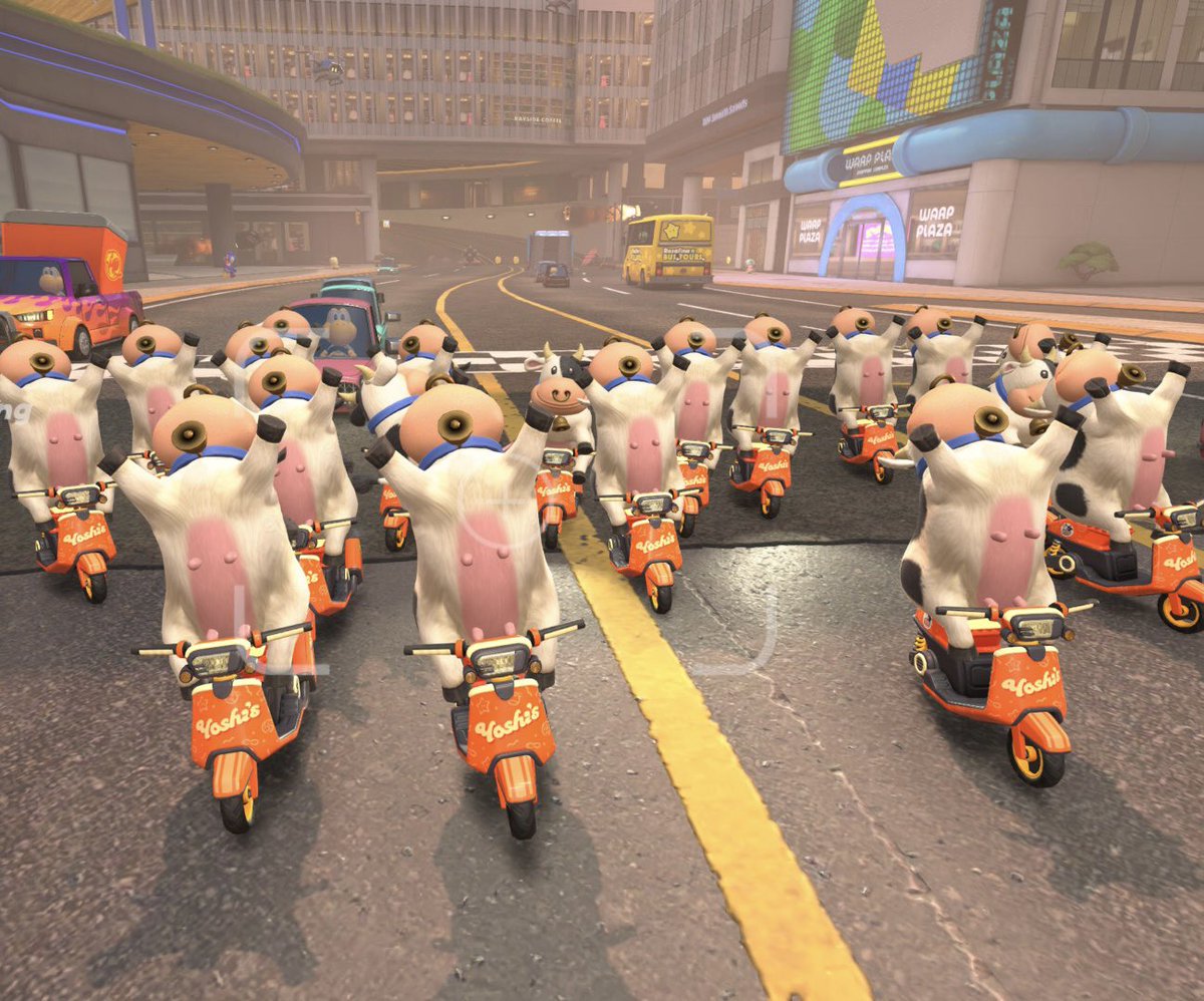 Meanwhile in Mario Kart World🐮🤣