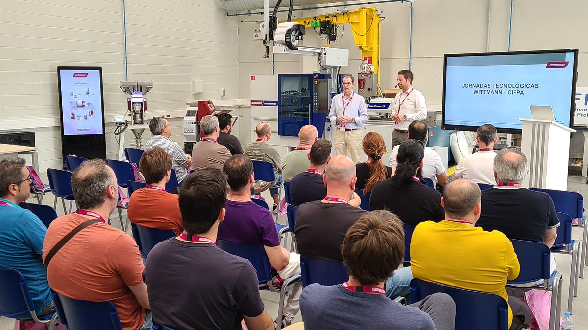 cifpa_aragon's tweet photo. Continúan en @cifpa_aragon las Jornadas Tecnológicas Wittmann. En este evento se ha hablado de Sostenibilidad y eficiencia en procesos de inyección  y se ha trabajado con una célula Wittmann completa.
@fp_aragon @todofp @GobAragon @educaciongob https://t.co/6whzeh81t4