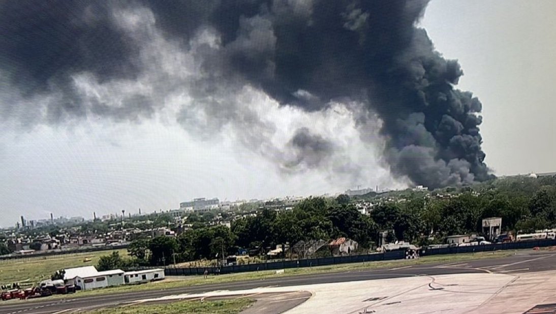 explorefresh24's tweet photo. The plane crashed directly on the BJ Medical College UG hostel mess in Meghani Nagar.  Many MBBS students have lost their lives. This is one of the most heartbreaking tragedies the city has seen. 💔 #Ahmedabad #BJMedicalCollege #PlaneCrash #AhmedabadPlanecrash https://t.co/3FQXbdqDli
