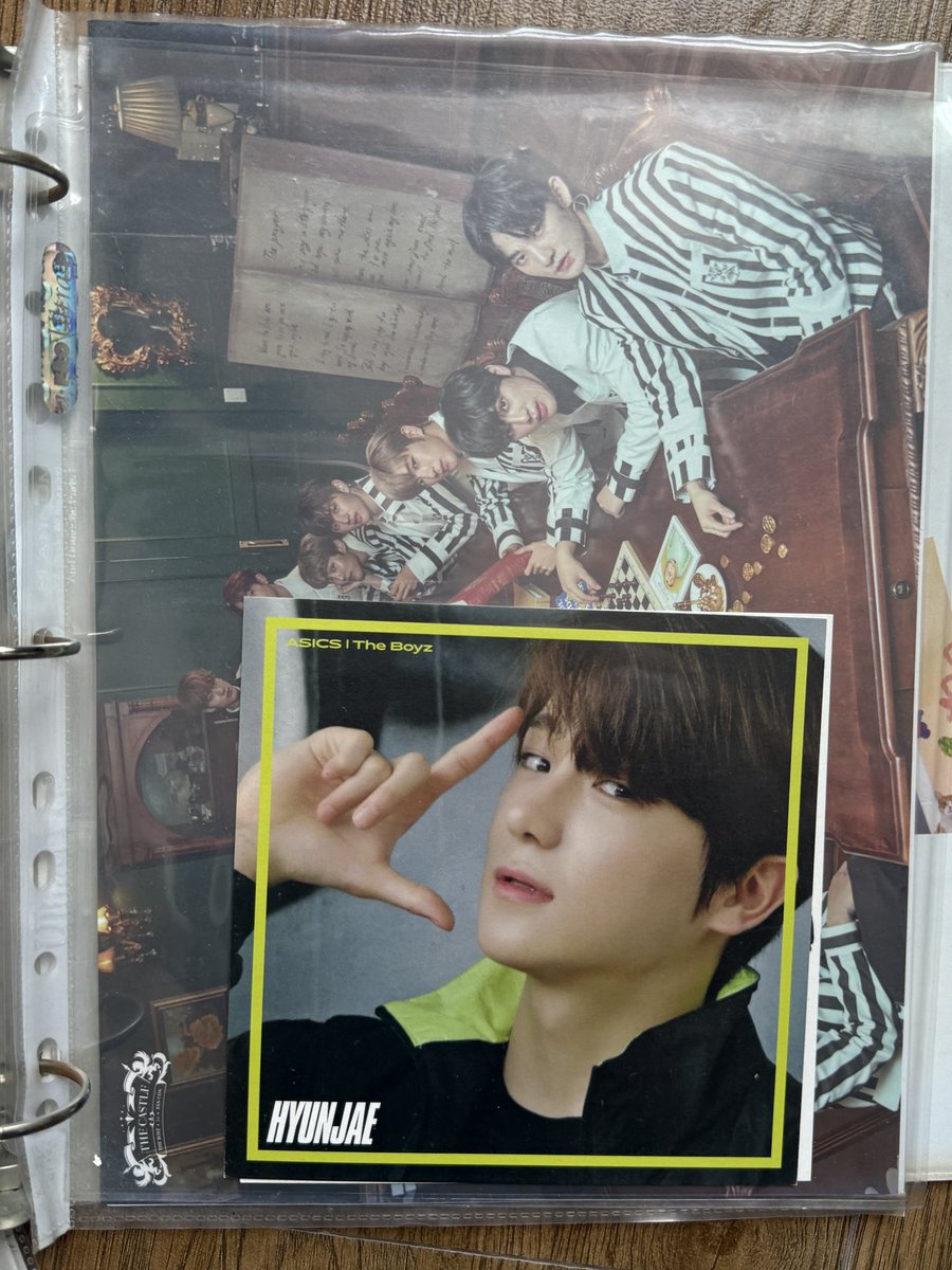 milkjjae's tweet photo. [for sale] selling the boyz collectoon
located in singapore
pm for prices 
worldwide shipping 👌 paypal 👌

더보이즈양도 https://t.co/33D6WYVgG2