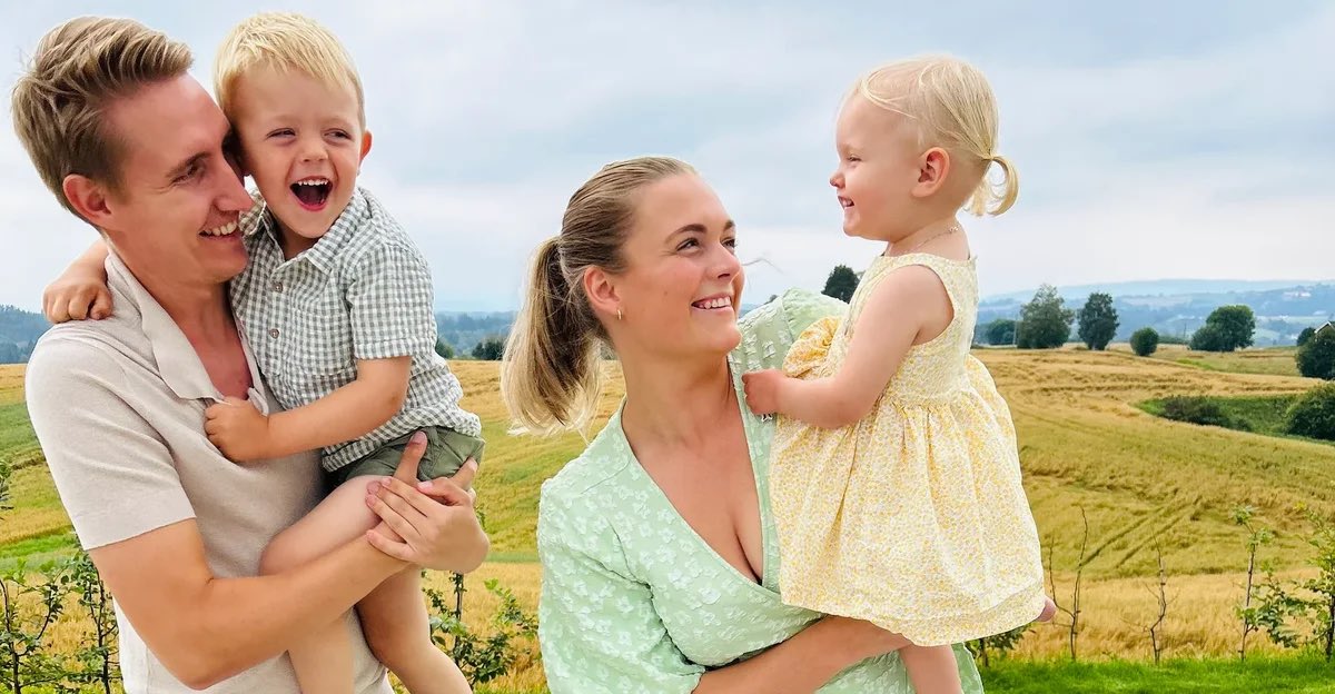 Dagens seriekamp spilles borte mot Eidsvold If kl19:45 🟠🔵

Eidsvold mistet sin kaptein Kristoffer Trandum Nordlie i en tragisk ulykke, og vi håper alle som har mulighet bidrar i spleisen til hans samboer og barn❤️

spleis.no/project/434542