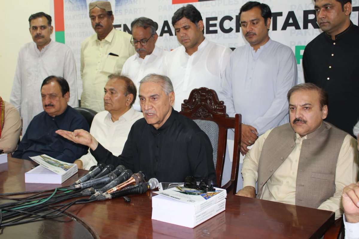 پیپلز لیبر بیورو نے ظالمانہ وفاقی بجٹ کے خلاف ملک گیر احتجاج کا اعلان کر دیا, یہ امیروں کا امیروں کیلئے بجٹ ہے محنت کش اور ملازمت پیشہ طبقے کو کچل دیا گیا۔ چوہدری منظور احمد
مزید پڑھیں: ppp.org.pk/pr/34078/