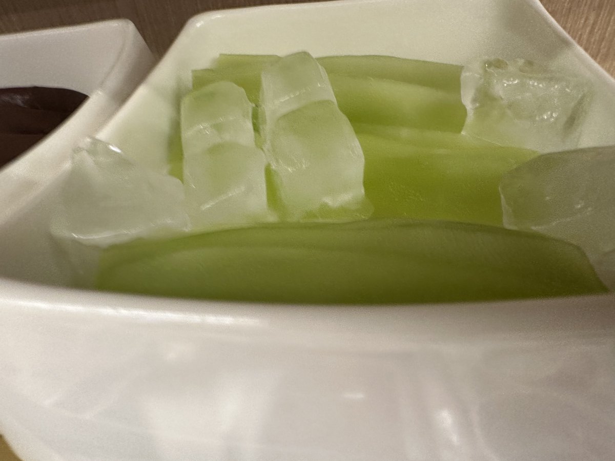 청쑨… 아무맛도 안나던데…
하오는 뭔 맛으로 먹는거지