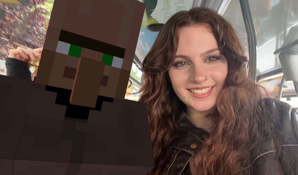 lightryx's tweet photo. Met John Minecraft or something https://t.co/SM2xVu51PS
