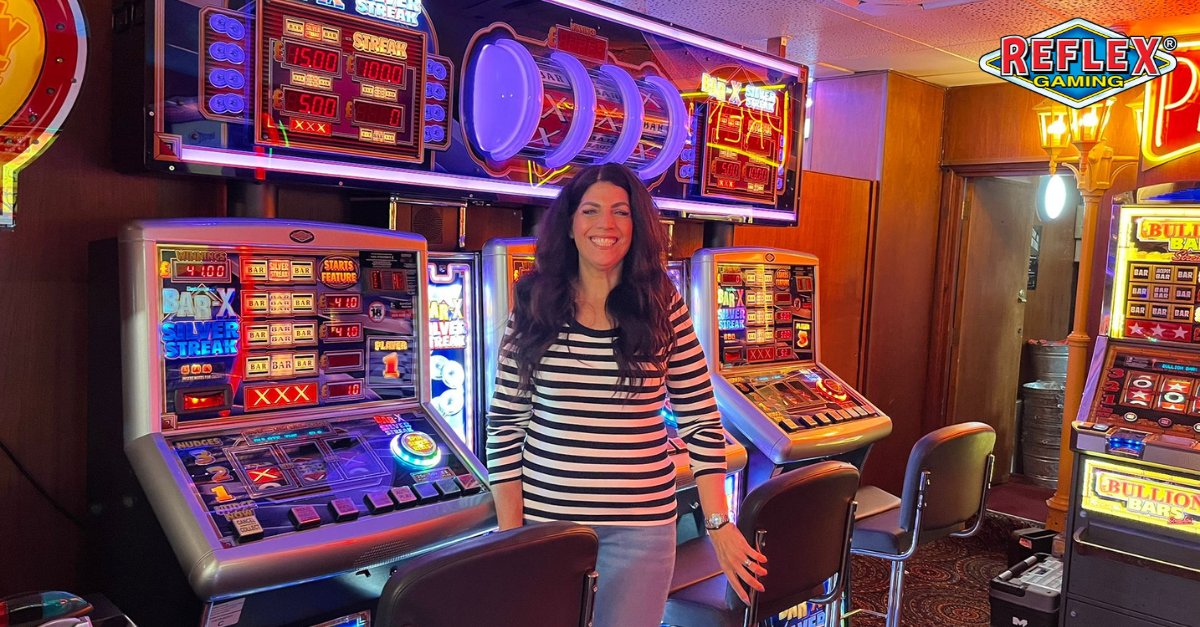 ReflexGamingLtd's tweet image. New install just dropped in Torquay!

Our 3-player Bar-X Silver Streak has landed at Harbour Amusements and it’s already stealing the spotlight. Sleek. Classic. Built to thrill. 

18+ only | Play responsibly
👉 begambleaware.org
#ReflexGaming #SilverStreak