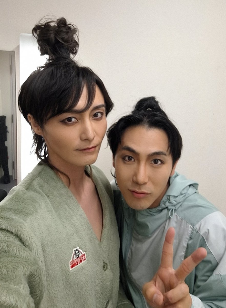 無事初日の幕がおりました。 本日はご来場いただきまして、ありがとう