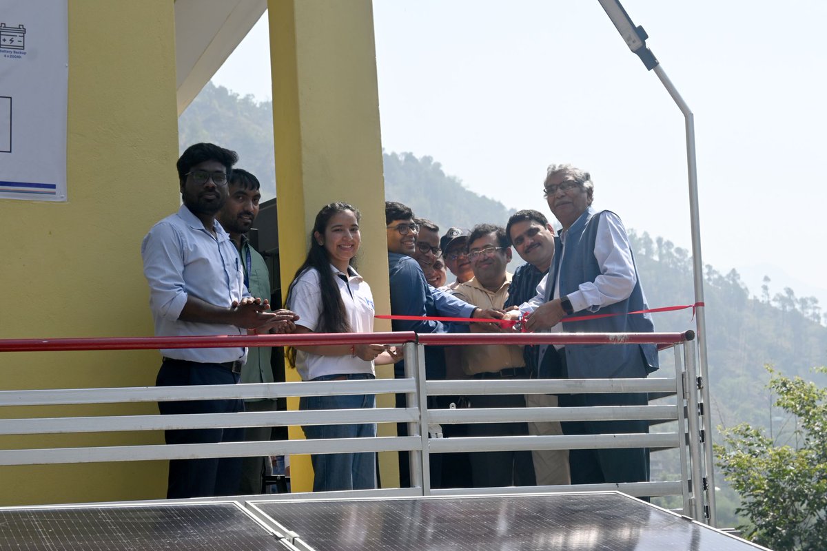 IITMandiiHub's tweet image. A 5KW solar hybrid plant, built by our trainees under PMKVY 4.0, is now powering the HBT skill center 🌞
inaugurated by Prof. Hiranmay Saha, Chairman of Agni Green Power Limited , a 30 years old reputed Solar Energy company and Distinguished Professor of JIS IASR.
