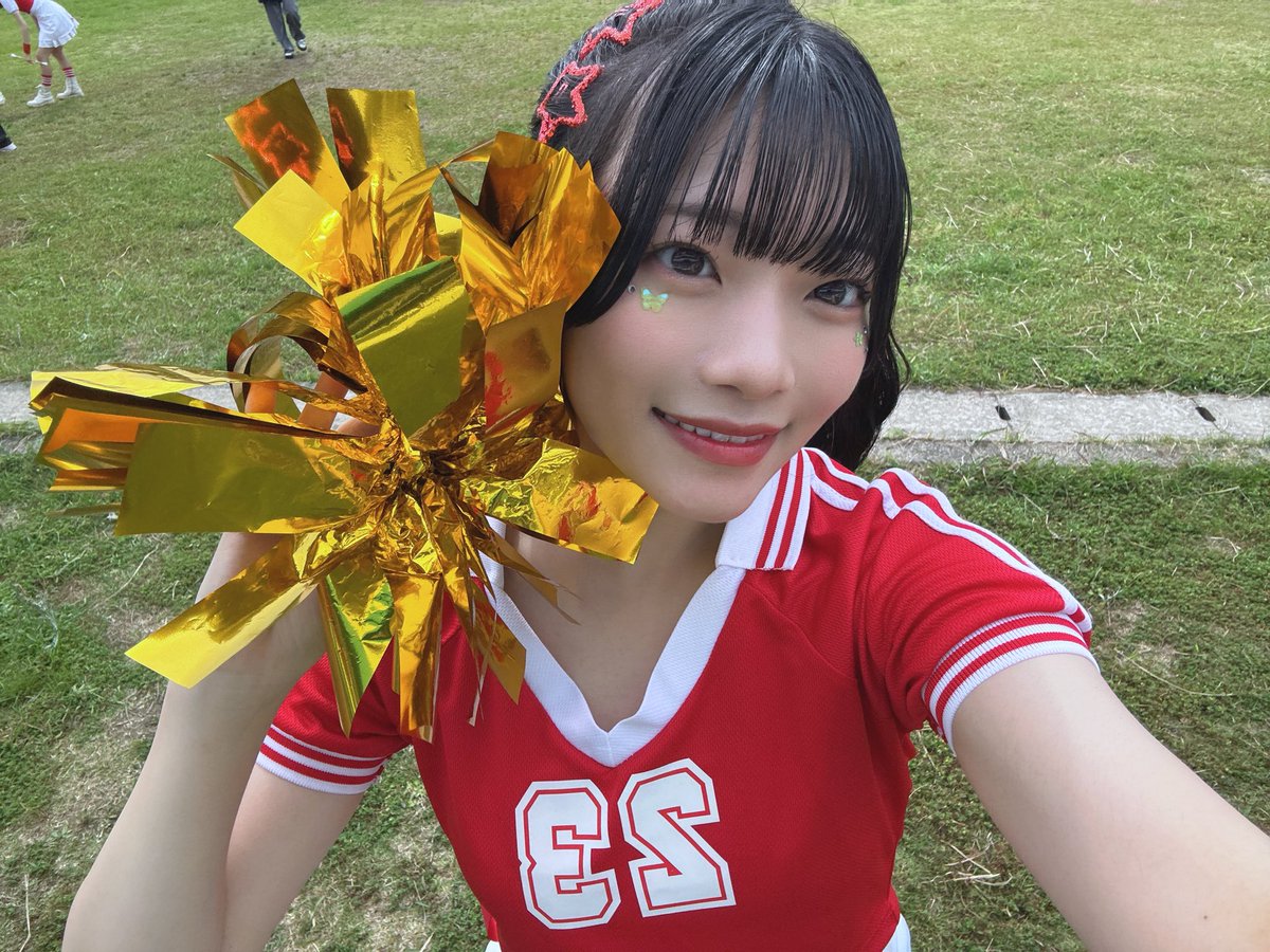 改めて！ 「可愛いだけじゃいられない」 MV公開されました〜✌🏻 制服