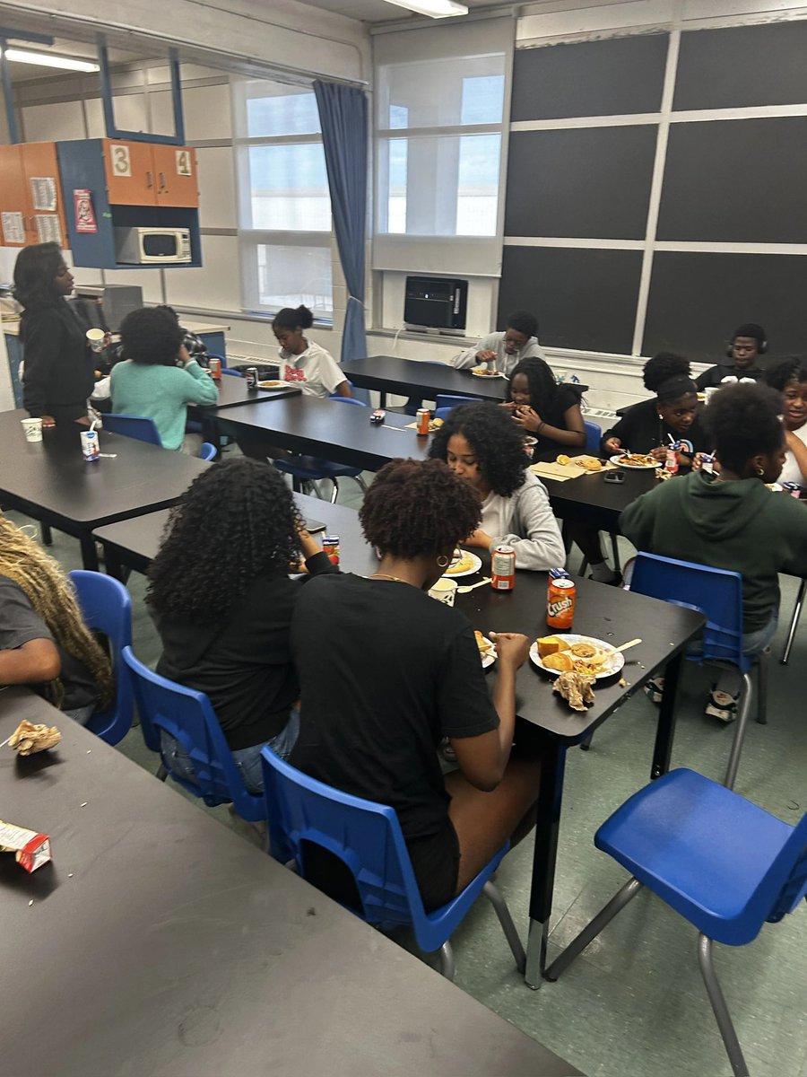 St. Pius X Black Student Association (@stpiusxbsa) on Twitter photo Thank you to everyone who came out and contributed to our end of the year potluck and final BSA meeting of 2024/25 yesterday. It was great to have time to relax and recharge our souls, minds and bodies with our community at <a href="/StPiusXOCSB/">St. Pius X High School</a> before exams start next week. Thank you to everyone who came out and contributed to our end of the year potluck and final BSA meeting of 2024/25 yesterday. It was great to have time to relax and recharge our souls, minds and bodies with our community at <a href="/StPiusXOCSB/">St. Pius X High School</a> before exams start next week.