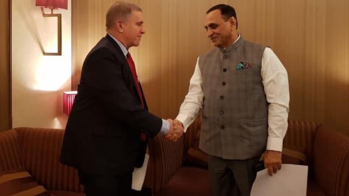 Tragic news on the demise of ex- #Gujarat CM <a href="/vijayrupanibjp/">Vijay Rupani</a> in today’s horrific #planecrash. What a loss for India, for <a href="/BJP4India/">BJP</a> 

We  established (2018) together  a joint cooperation commission. 

I invited him to Israel where he spent 6 fabulous days June , 7 years ago. 

A