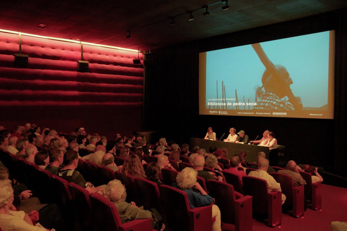 Filmoteca Catalunya (@filmotecacat) on Twitter photo Ahir estrenàvem Biblioteca de pedra seca, l'assaig fílmic de <a href="/karsunkeaton/">Karsunkeaton Films</a> dedicat a la figura de Vicenç Altaió. Ahir estrenàvem Biblioteca de pedra seca, l'assaig fílmic de <a href="/karsunkeaton/">Karsunkeaton Films</a> dedicat a la figura de Vicenç Altaió.