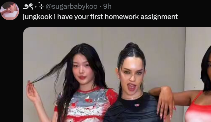 sb_ilna's tweet photo. Let's make it clear... If JungKook goes live, stop with the sing this or that by xyz groups... Learn your lesson because we dunno the future. 
We're here for BTS, ask for their songs, let him talk with ARMYs.
During the hiatus no one gave them grace, why should we!! https://t.co/kwKkDwEP9S