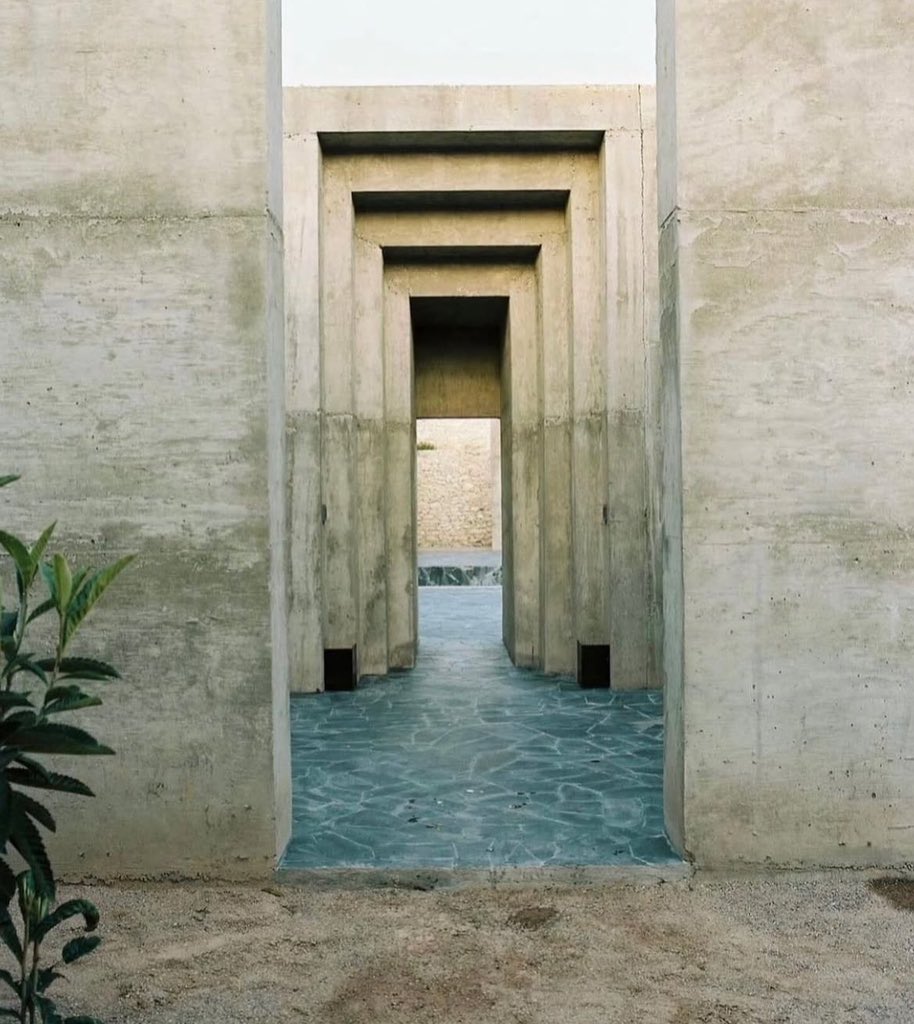 The amazing Brutalist architecture of Casa Bernal located in Peña de Bernal, Mexico

Design by Emmanuel Picault