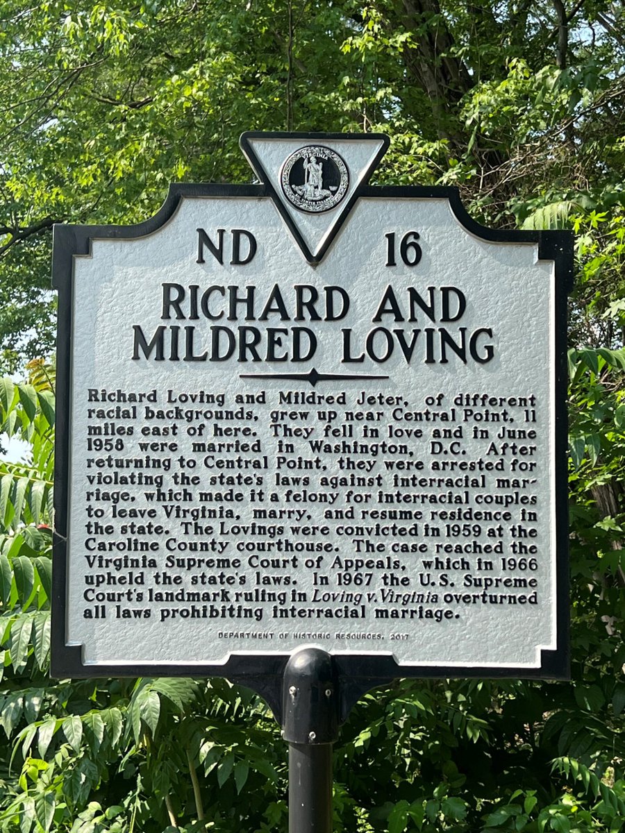 Today's #PictureOfTheWeek post on In Custodia Legis commemorates Loving Day and the historic Supreme Court case that struck down state laws banning interracial marriage in the #UnitedStates. 

Read the post here: blogs.loc.gov/law/2025/06/lo… #ICLBlog #LovingVsVirginia