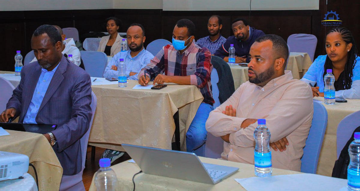 አምራች ኢንዱስትሪዎች ቀጣይነት ያለው ዕድገት ኖሯቸው ዓለም አቀፍ ተወዳዳሪ እንዲሆኑ የደንበኞቻቸውን ፍላጎት የሚያሟላ ምርት ማምረት አለባቸው ።
============================================
ሰኔ 5/2017 ዓ.ም (ኢሚ) የኢፌዴሪ ኢንዱስትሪ ሚኒስቴር