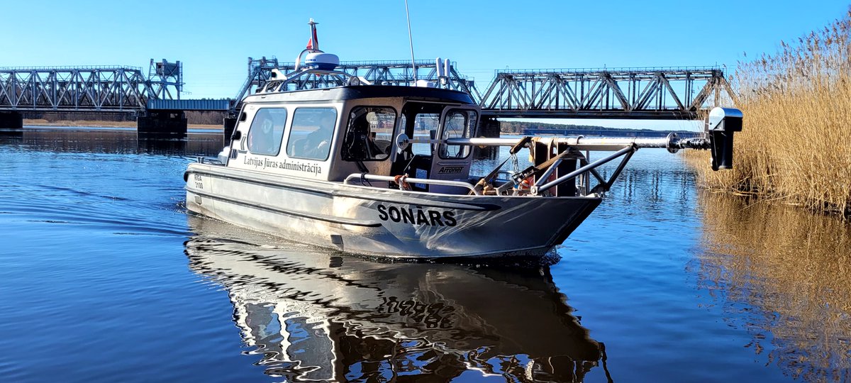 Latvijas Jūras administrācijas hidrogrāfi ar hidrogrāfijas kuteri “Sonārs” šajā sezonā veikuši mērījumus Kuivižu, Salacgrīvas, Skultes, Engures, Rojas ostās un to pievedceļos, atbilstoši ostu pārvalžu pasūtījumiem dziļumu kontrolei un nepieciešamo padziļināšanas darbu plānošanai.