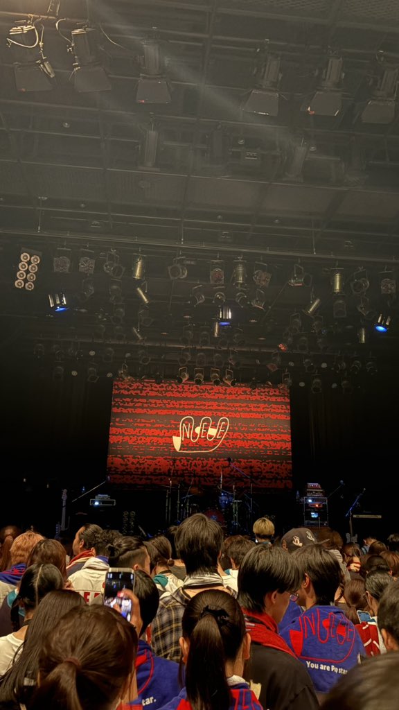 oor_04's tweet photo. 2025.06.12
NEE 9th TOUR「大三元」 
📍大阪 BIGCAT
くぅがいないNEEのライブは今日が初めてで自分全然まだ前向けてなかった。
こたるとスカートはあかん🥲🥲
でも3人のNEEもめちゃくちゃカッコ良くて、めちゃくちゃ感動した。
やっぱりにーの音楽が大好き続けてくれてほんとにありがとう😭 https://t.co/JvTTlguAOi