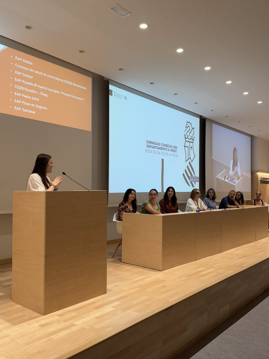 DS Doctor Peset (@gvadrpeset) on Twitter photo 🏥Esta mañana hemos acogido la ‘I Jornada de Salud Comunitaria en Atención Primaria’ de @gvadrpeset, un encuentro que ha servido para dar a conocer las diferentes actividades de #saludcomunitaria que se están desarrollando en nuestros centros de salud y consultorios. 🏥Esta mañana hemos acogido la ‘I Jornada de Salud Comunitaria en Atención Primaria’ de @gvadrpeset, un encuentro que ha servido para dar a conocer las diferentes actividades de #saludcomunitaria que se están desarrollando en nuestros centros de salud y consultorios.