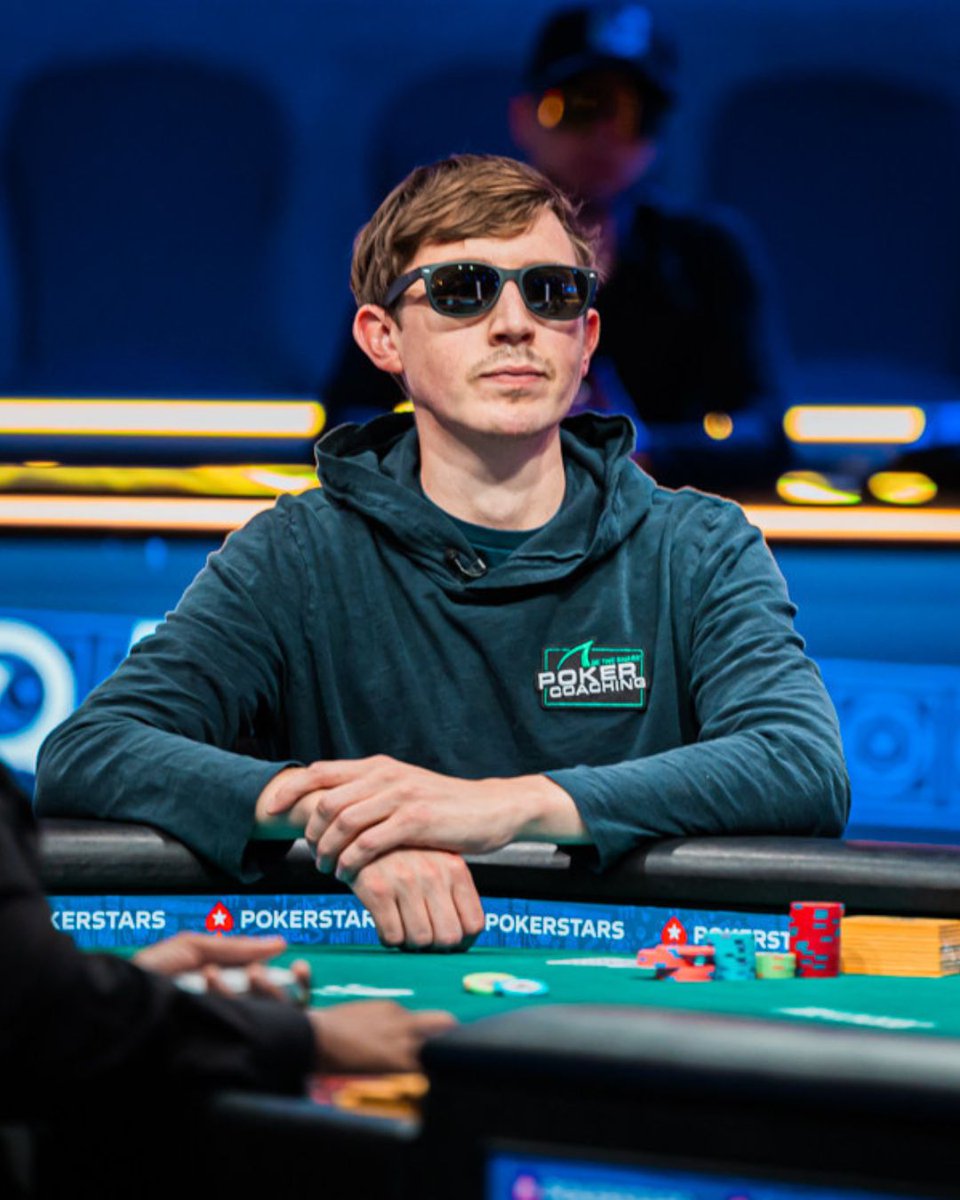 Jonathan Little (@jonathanlittle) on Twitter photo Bluffing into weak hands is easy.
But what do you do when your opponent has a condensed range?
Most players torch money here.
Let's run through a spot where you can improve your bluffing skills with coach <a href="/BWilson9999/">Brock Wilson</a>... 🧵 Bluffing into weak hands is easy.
But what do you do when your opponent has a condensed range?
Most players torch money here.
Let's run through a spot where you can improve your bluffing skills with coach <a href="/BWilson9999/">Brock Wilson</a>... 🧵