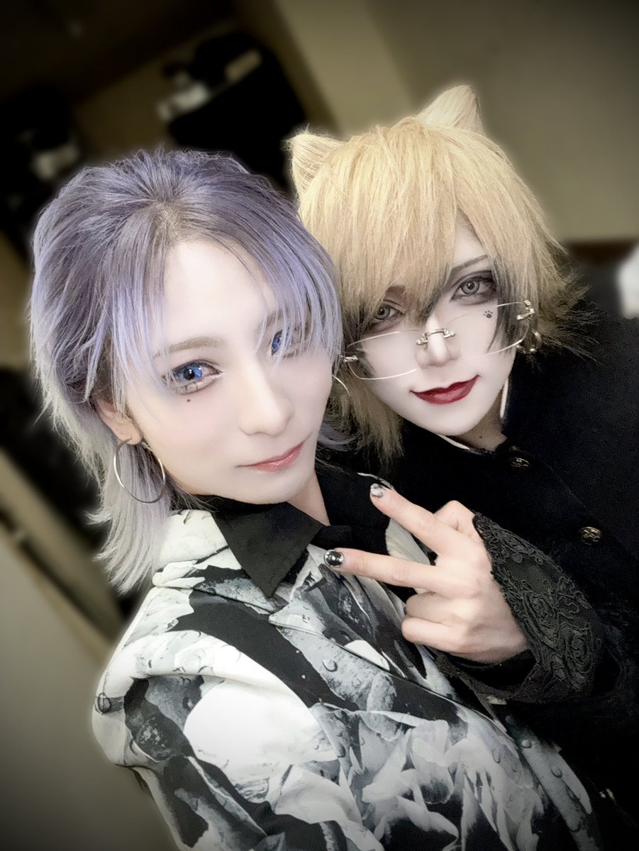 6/11『D.C.』

或花くん！

アリアがダメになりそうな時支えてくれて
本当にありがとう🖤

或花くんのおかげもあってここまでやれたよ！

最後に対バン嬉しかったよ！😎

あとこの子可愛いんだよな本当😺