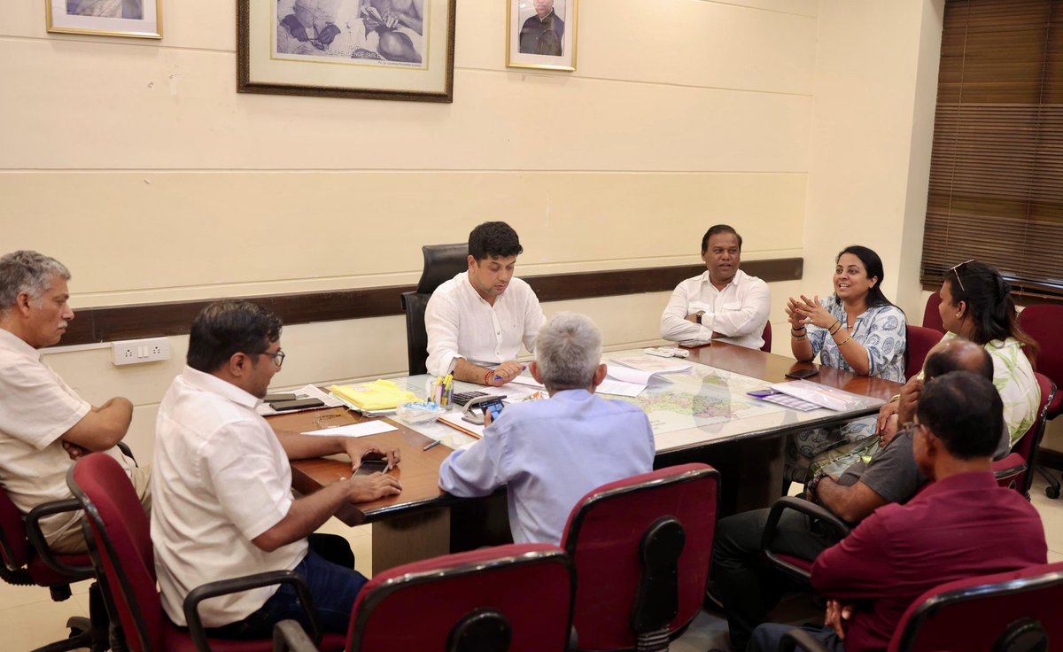 Goa Congress (@incgoa) on Twitter photo GPCC President <a href="/amitspatkar/">Amit Patkar</a> met Panch members Rudika A. Antao, Francisco Braganza, and former Panch Custodio Camilo Souza from Velsao-Pale-Issorcim at Congress House today.
<a href="/INCNGoa/">North Goa Congress</a> President <a href="/VirenShirodkar/">Virendra Shirodkar</a>, GS <a href="/ManishaUsgaonkr/">Manisha_Usgaonkar</a> were also present.
They raised concerns over GPCC President <a href="/amitspatkar/">Amit Patkar</a> met Panch members Rudika A. Antao, Francisco Braganza, and former Panch Custodio Camilo Souza from Velsao-Pale-Issorcim at Congress House today.
<a href="/INCNGoa/">North Goa Congress</a> President <a href="/VirenShirodkar/">Virendra Shirodkar</a>, GS <a href="/ManishaUsgaonkr/">Manisha_Usgaonkar</a> were also present.
They raised concerns over