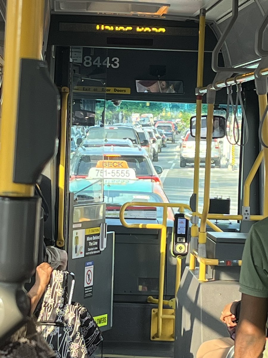 We have the data &amp; need to make decisions using it, not catering to NIMBYs. Toronto needs transit priority on every main street. This is Bus 20 going east on Danforth at 6h40 pm last night.  <a href="/ttcriders/">TTCriders</a> deserve better. 

👉🏼 I’m thankful I got <a href="/BikeShareTO/">Bike Share Toronto</a> e-bike on my return trip!