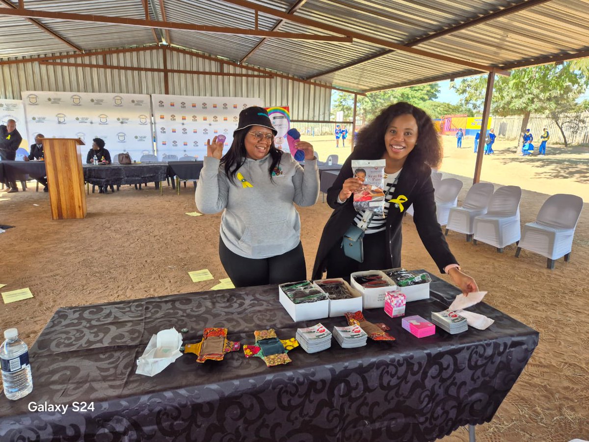 IbisRH's tweet image. 🩸 In commemoration of Menstrual Hygiene Day, we went to Rite Primary School in Limpopo, raising awareness and sharing resources about menstruation and period stigma with young people.💖✨ 

#MenstrualHygieneDay #PeriodFriendlyWorld! #AddYourVoice #AfricaRegion #IbisAfrica